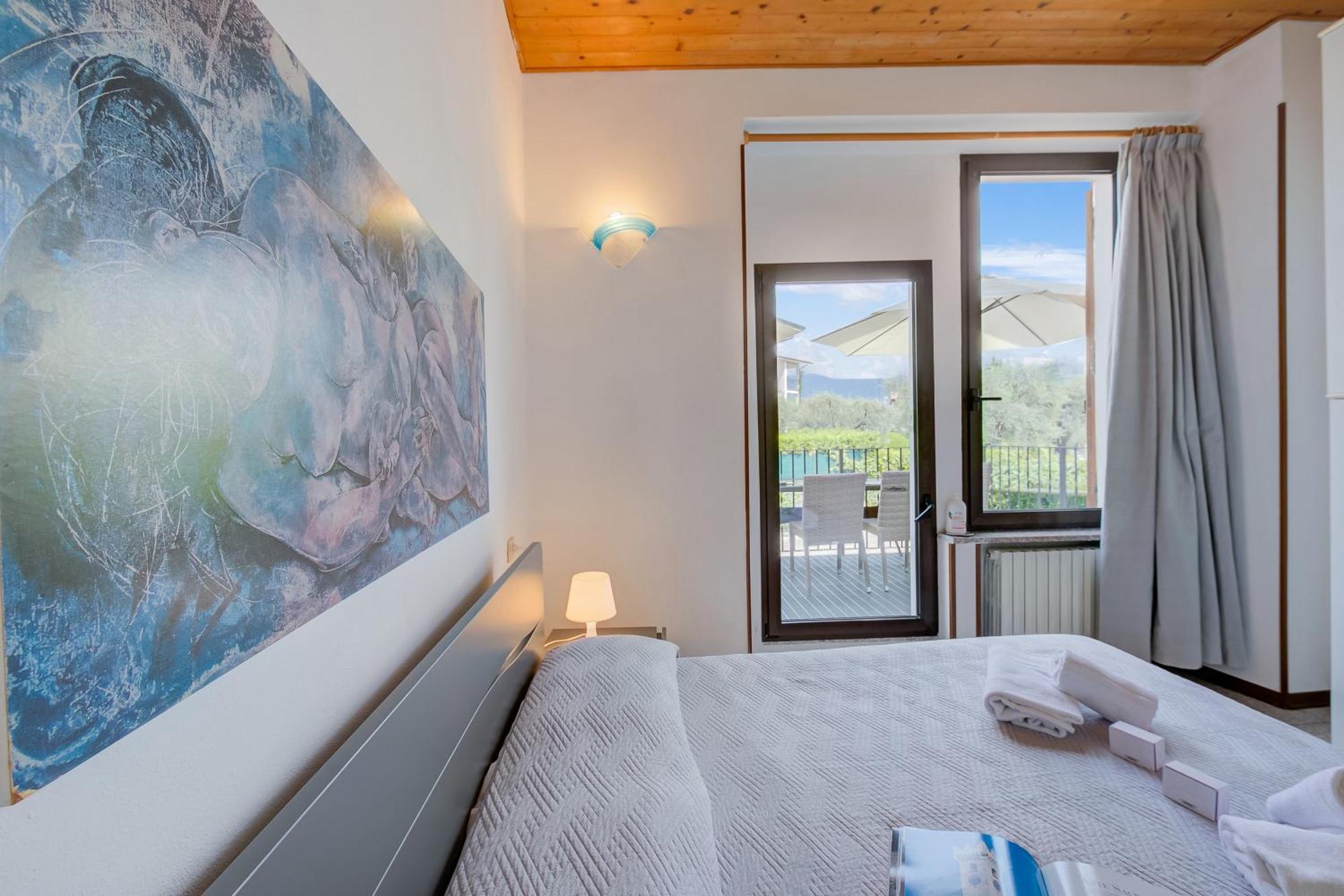 Al Peveri - Private Parking & Near Lake - Happy Rentals Toscolano Maderno Extérieur photo